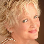Christine Ebersole: Strings Attached at Feinstein’s at the Nikko