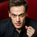 Erich Bergen sings “Can’t Take My Eyes Off You”